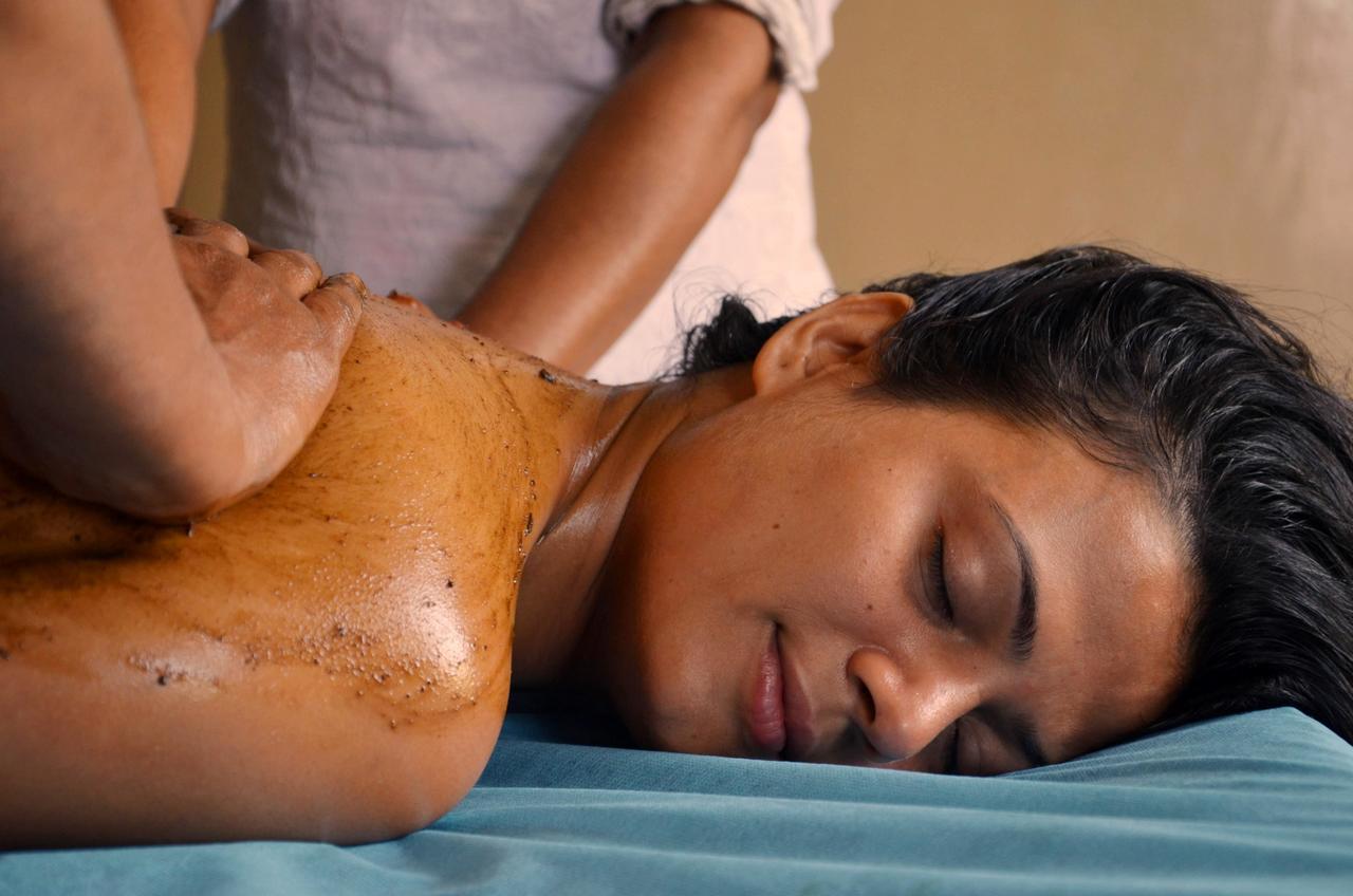 Ganga Vatika Ayurveda Bhavan Hotel Rishikesh Ngoại thất bức ảnh
