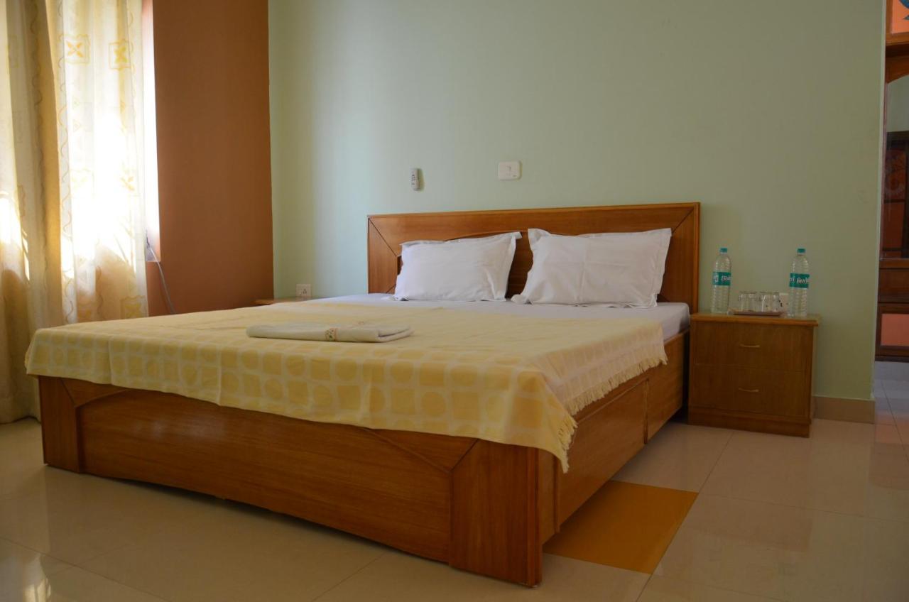 Ganga Vatika Ayurveda Bhavan Hotel Rishikesh Ngoại thất bức ảnh