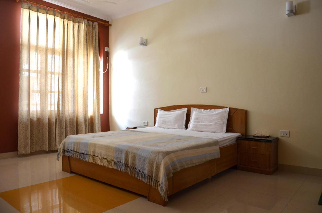 Ganga Vatika Ayurveda Bhavan Hotel Rishikesh Ngoại thất bức ảnh