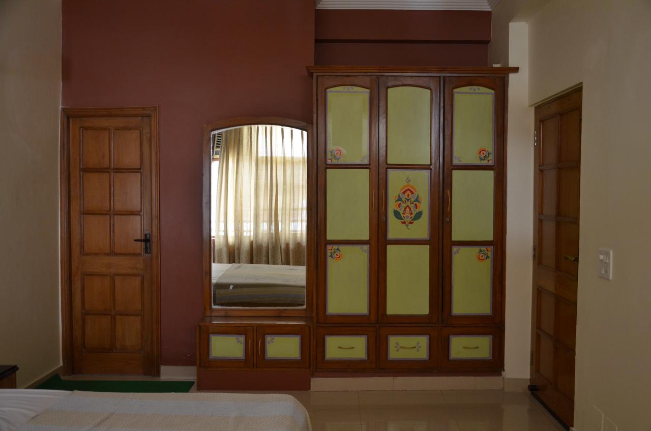 Ganga Vatika Ayurveda Bhavan Hotel Rishikesh Phòng bức ảnh