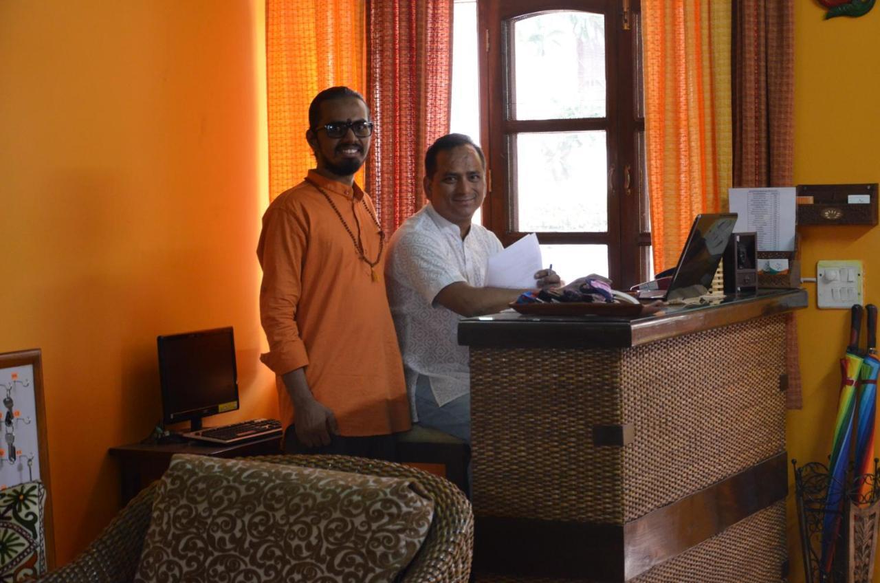 Ganga Vatika Ayurveda Bhavan Hotel Rishikesh Ngoại thất bức ảnh